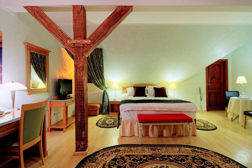 The Council Hotel Sibiu Bagian luar foto