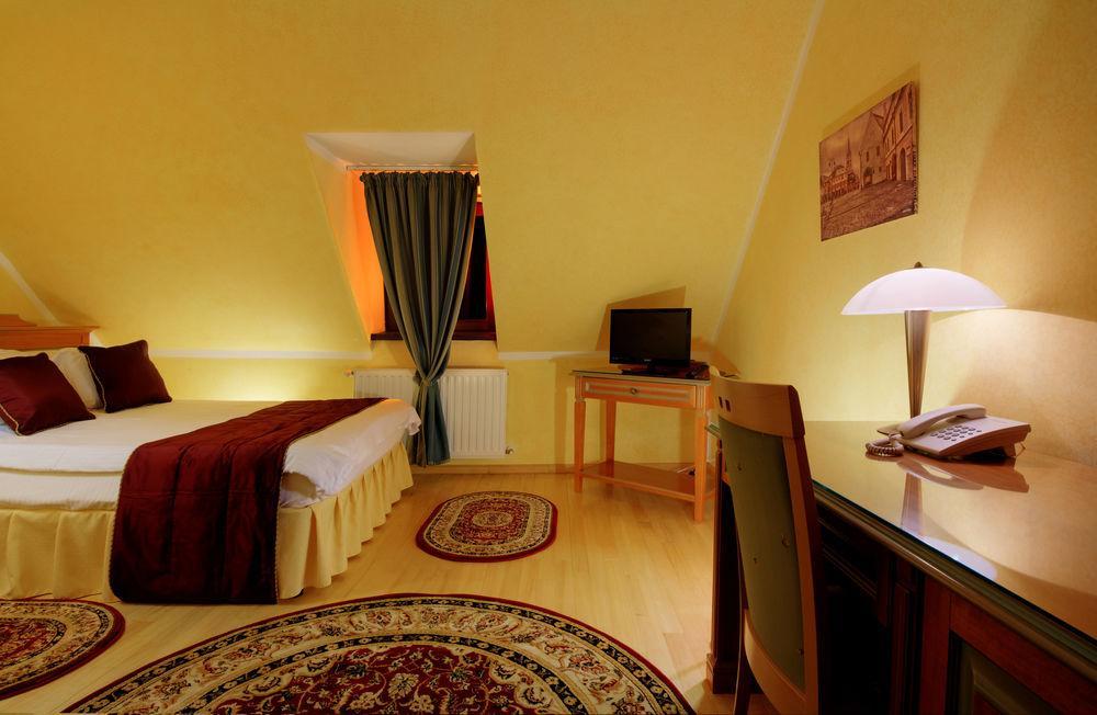 The Council Hotel Sibiu Bagian luar foto