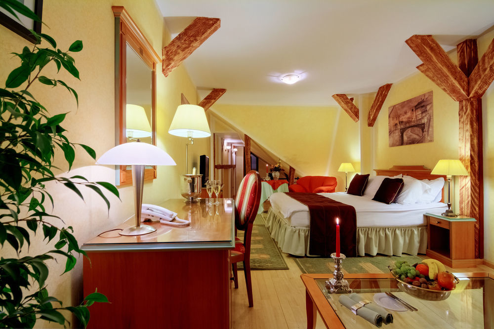 The Council Hotel Sibiu Bagian luar foto